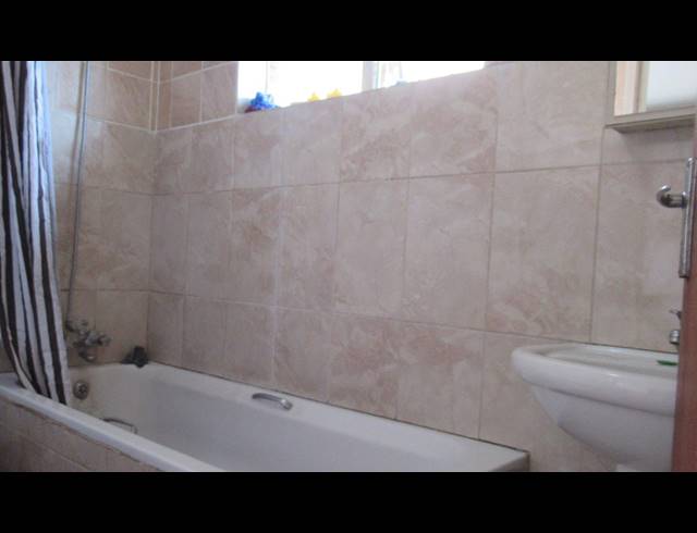 3 BEDROOM FREEHOLD FOR SALE IN ELANDSPARK